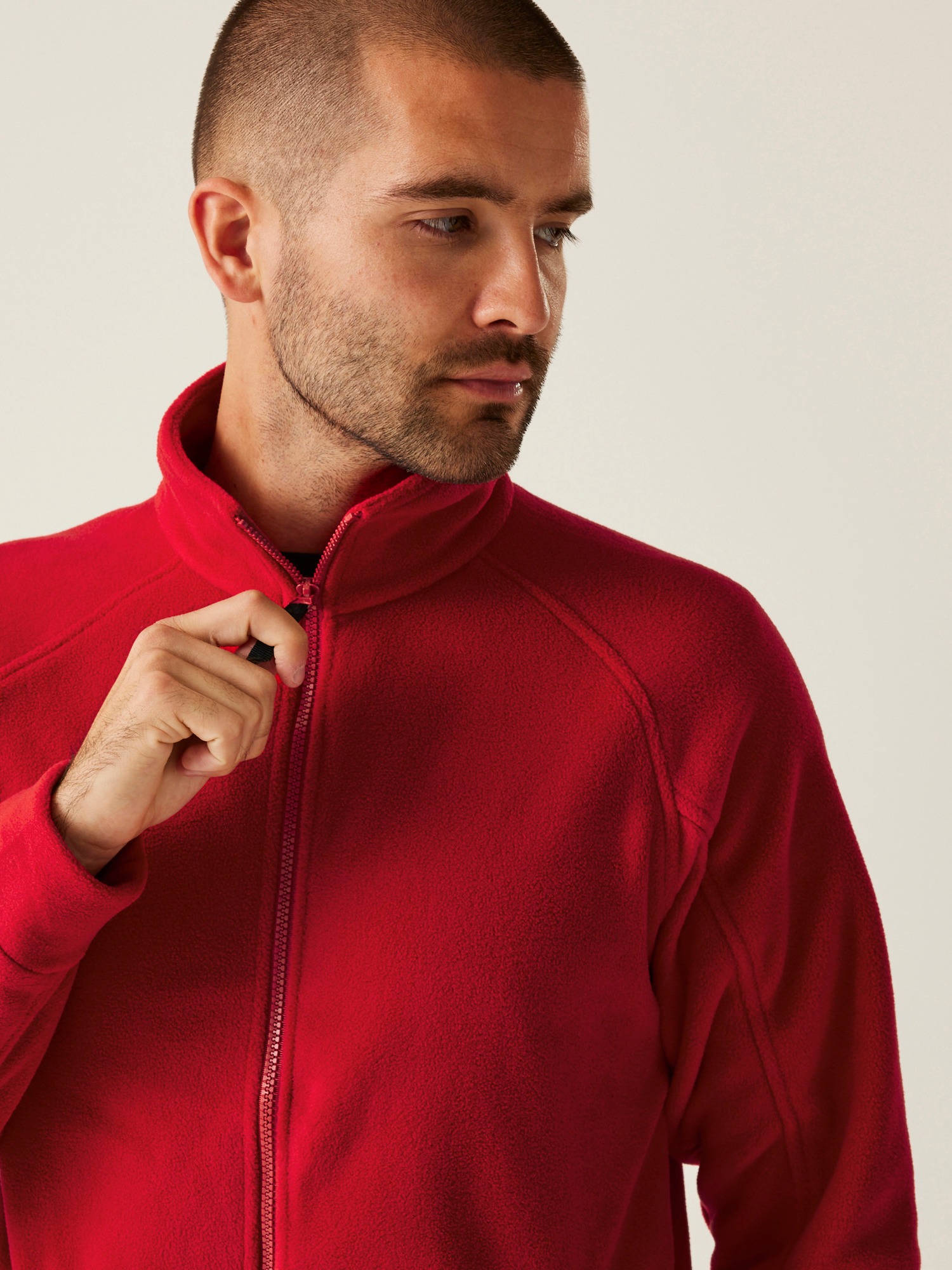 Red fleece with raglan sleeves 